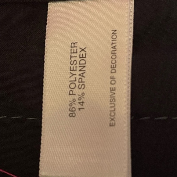 Annika Cutter & Buck pink gold shorts - Picture 5 of 7